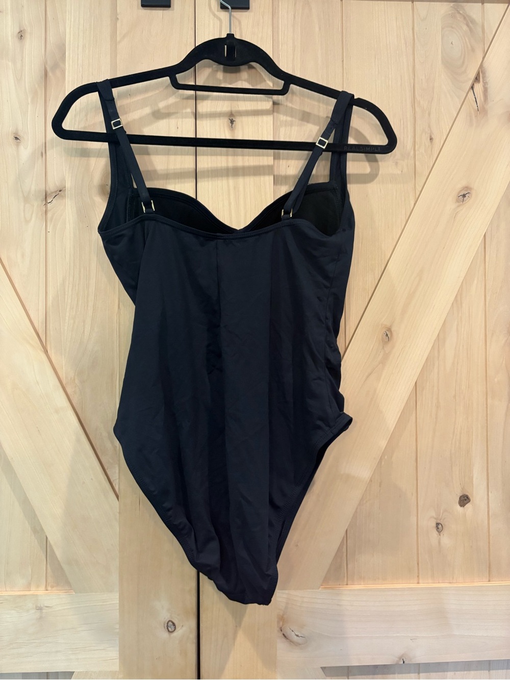 La Blanca Black Ruched One-Piece Swimsuit - Picture 4 of 4